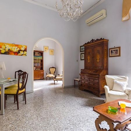 Rettifilo Family Apartment By Wonderful Italy Neapel Exterior foto