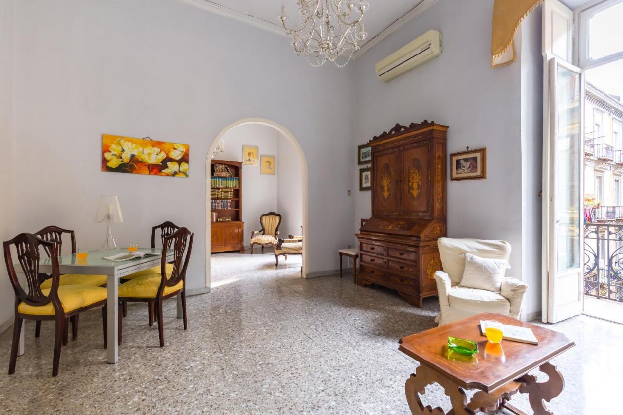 Rettifilo Family Apartment By Wonderful Italy Neapel Exterior foto