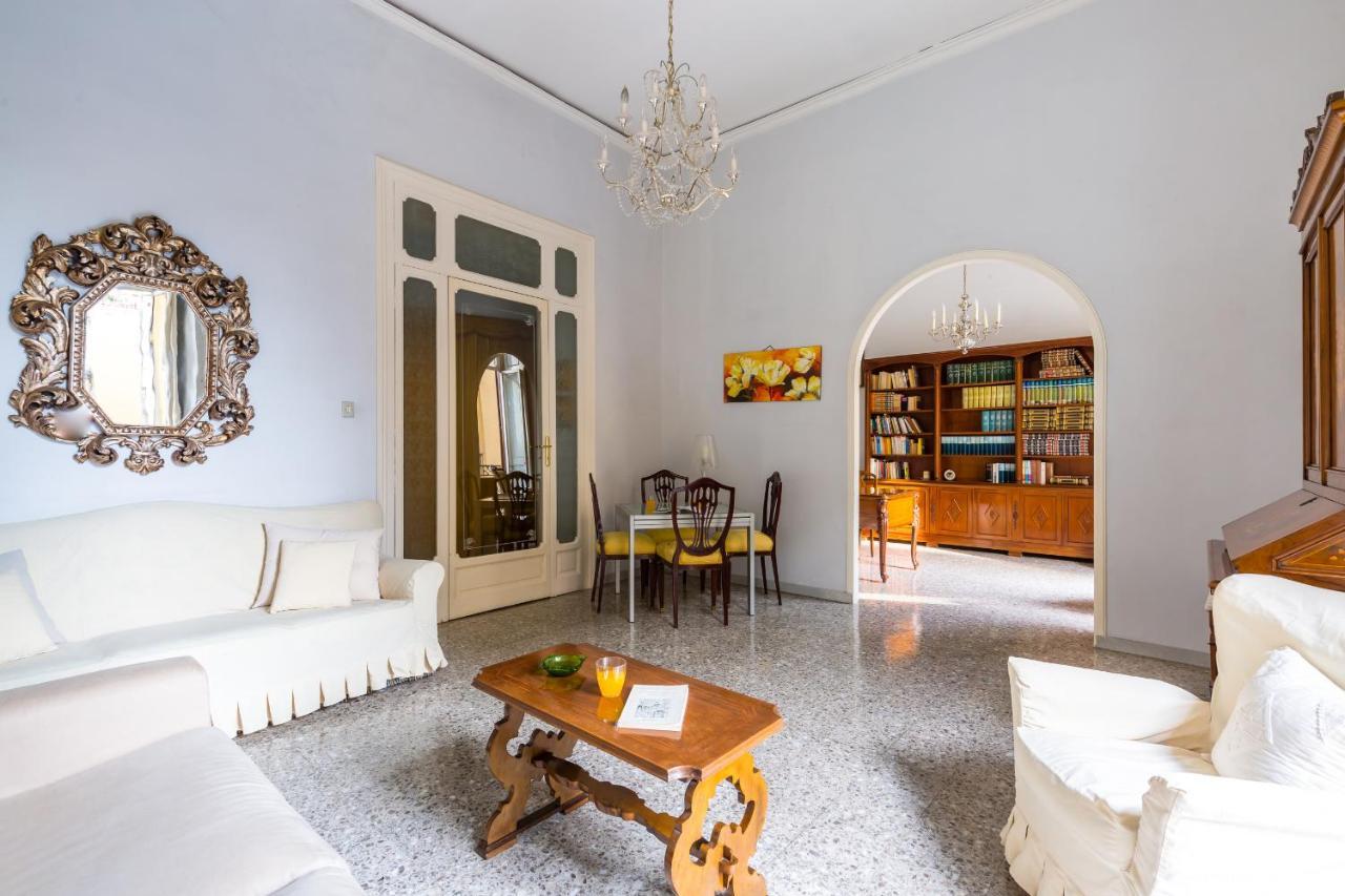 Rettifilo Family Apartment By Wonderful Italy Neapel Exterior foto